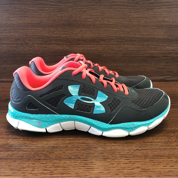 UNDER ARMOUR Micro Engage Women’s Sneakers Size 10 - Picture 2 of 13